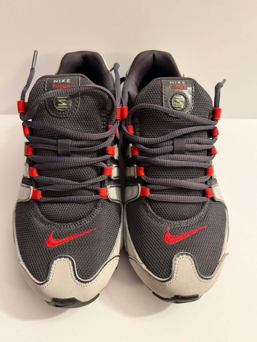 Nike Shox NZ Size 7 Dark Grey Red Metallic Silver